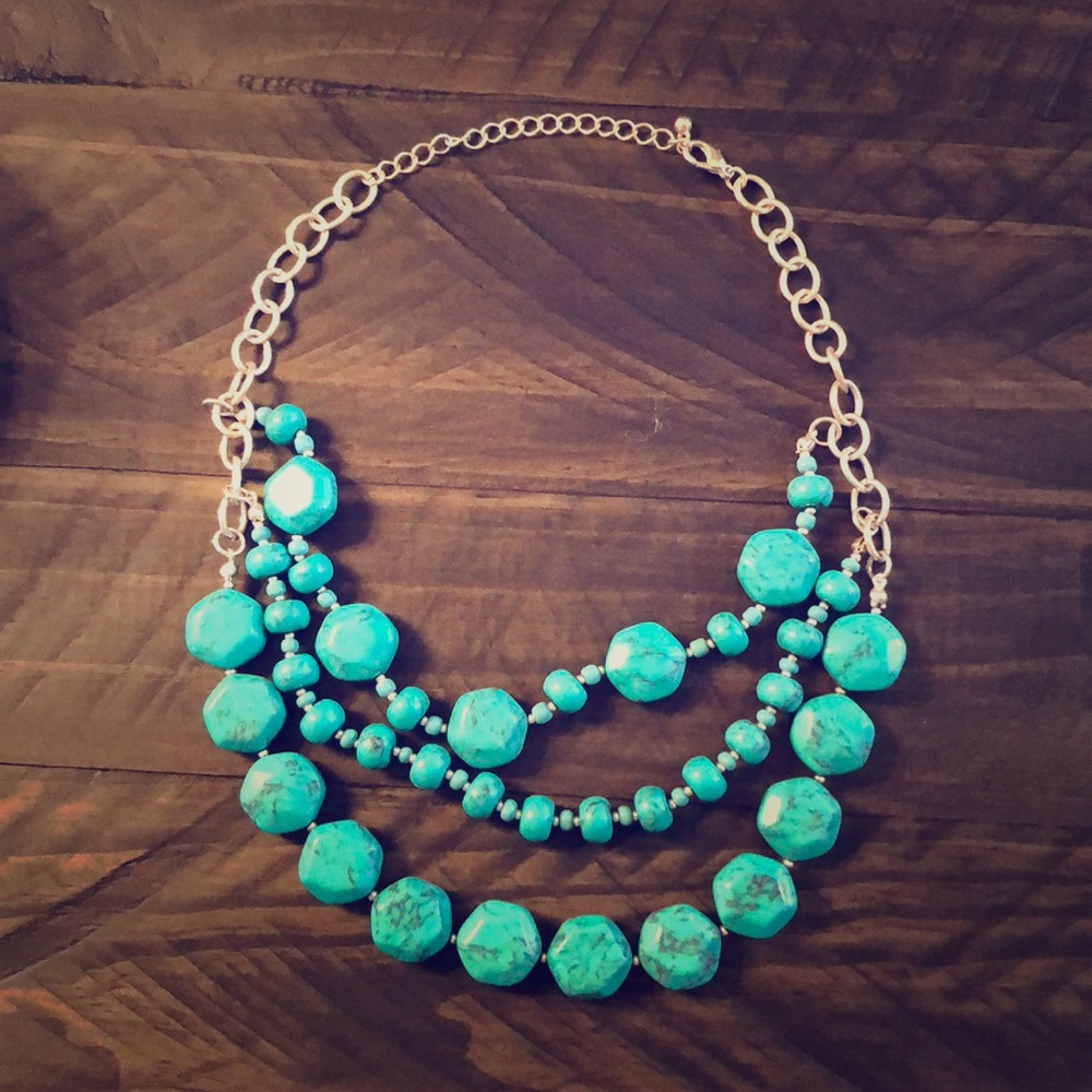 Turquoise beaded costume jewelry necklace